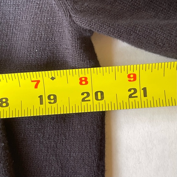 2 Elisabeth 1X Petite (1P) Short Sleeve Sweaters - one black / one navy blue - Picture 7 of 11